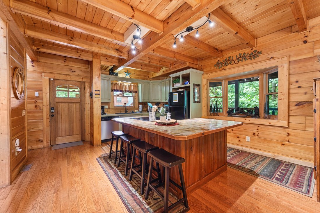 Luxury 3 Level Cabin In The Highly En Sevierville, Tennessee, Estados Unidos En Venta (12986095)