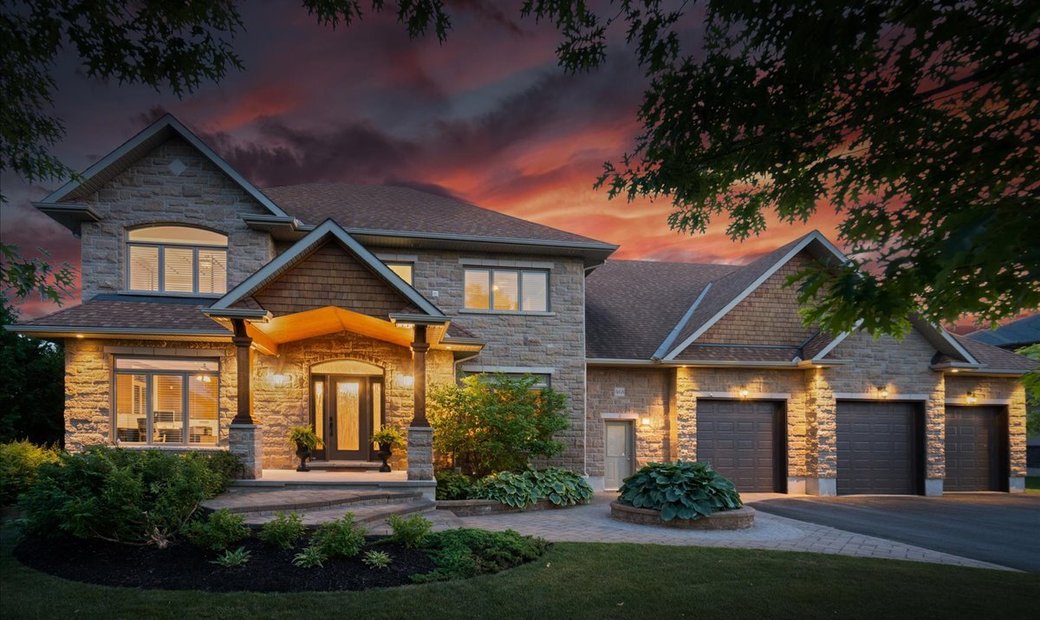 An Exceptional Manotick Family Home In Ottawa, Ontario, Canada For Sale