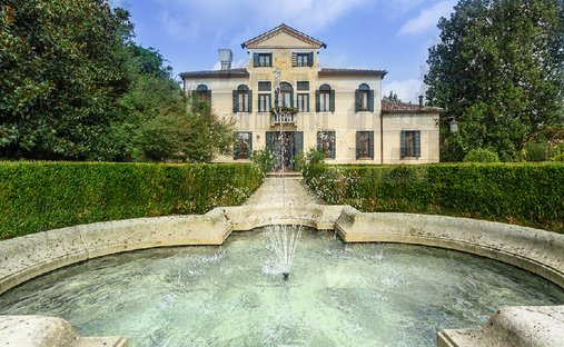 Villa a Fiesso d'Artico, Veneto, Italia 1