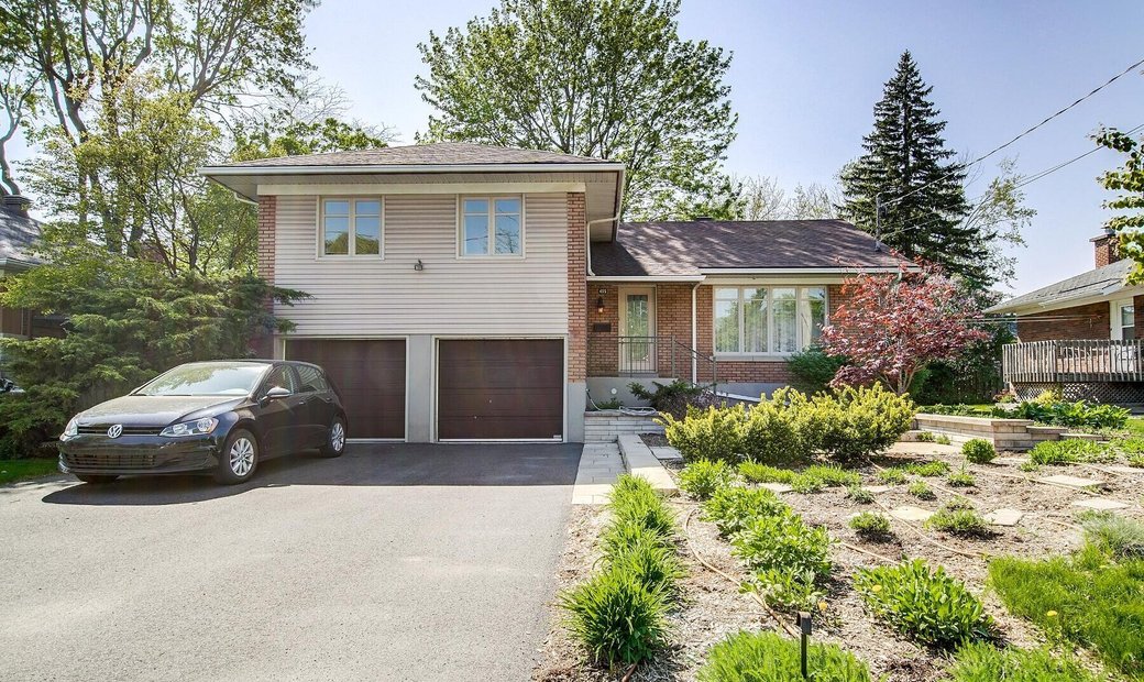 Saint Lambert, Montérégie In Saint Lambert, Quebec, Canada For Sale