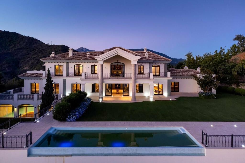 Villa in La Zagaleta, Benahavis, Andalusia 1 - 12988000
