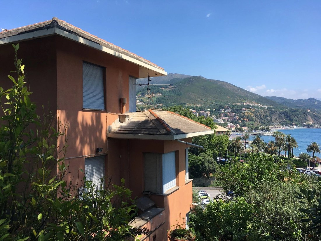 Villa in Arenzano, Liguria, Italy 1 - 11329271