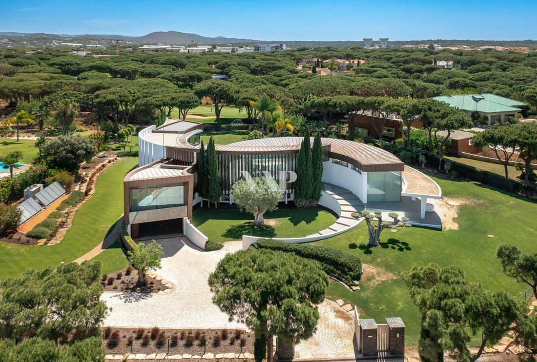 Villa in Vilamoura, Quarteira, Algarve 2 - 12989748