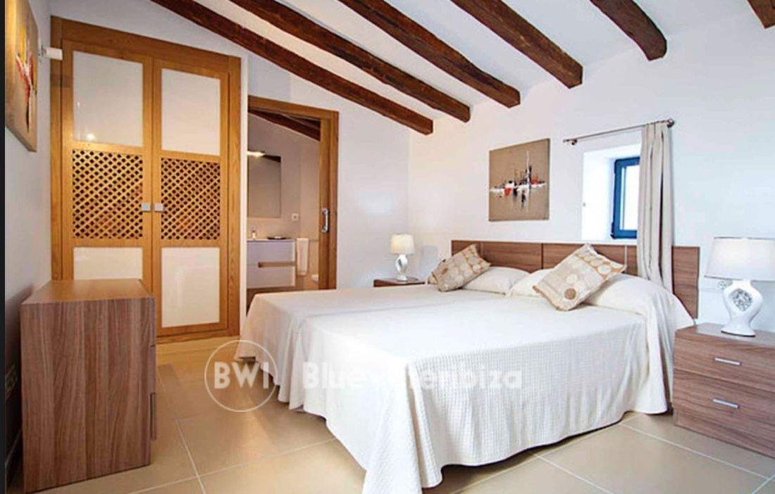 Villa in Can Furnet, Santa Eularia des Riu, Balearic Islands 4 - 12990448