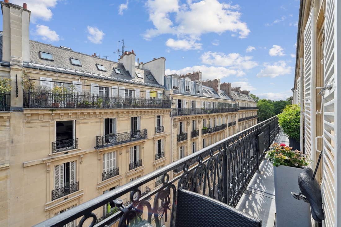 Apartment in Paris, Île-de-France, France 2 - 12990028