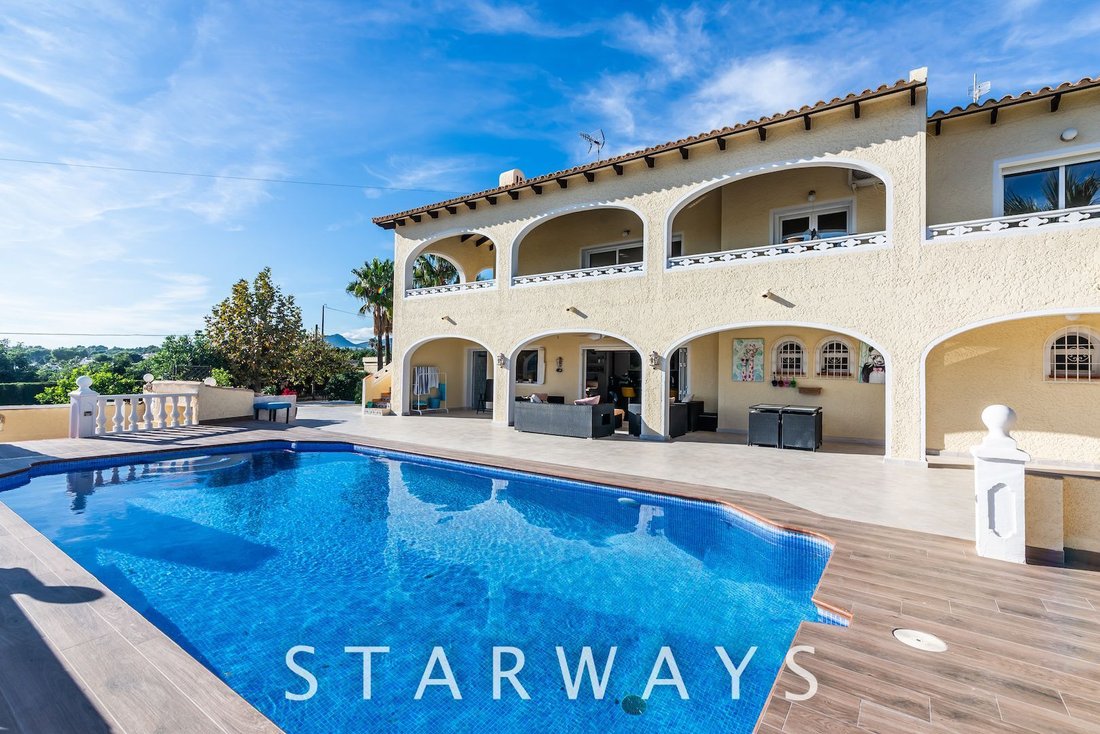 Chalet in l'Alfas del Pi, Valencian Community, Spain 2 - 12992443