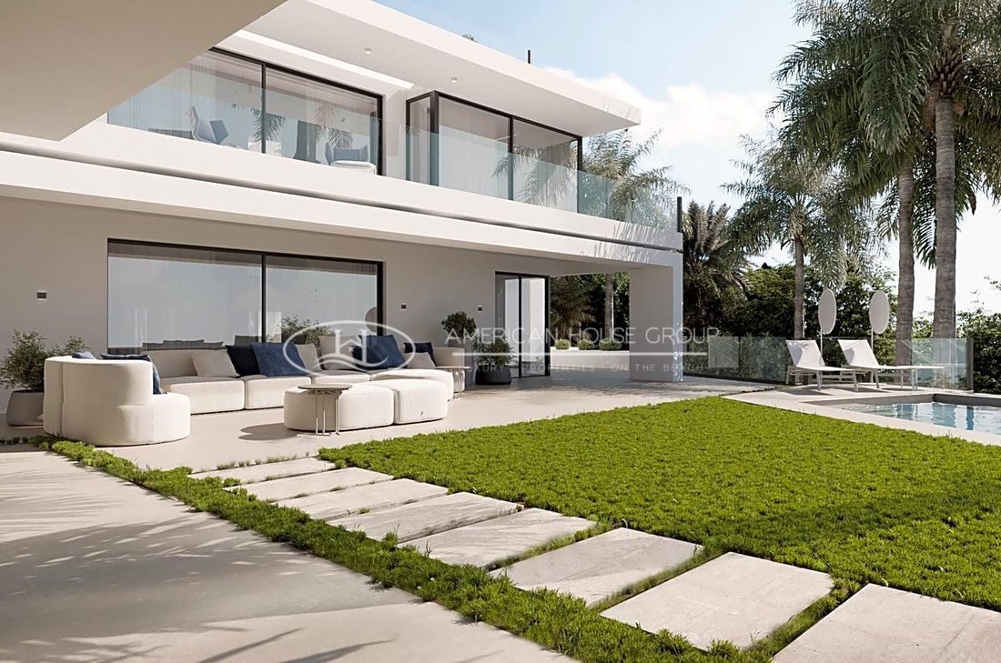 Villa in Sierra Blanca, Marbella, Spain 4 - 12992395