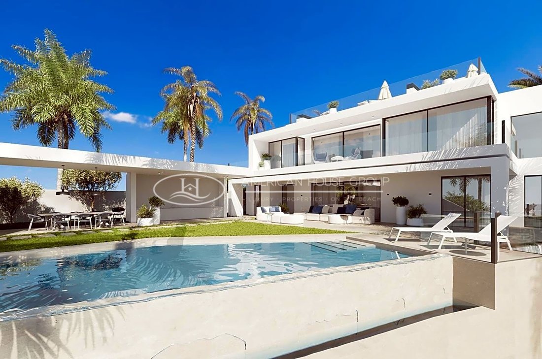 Villa in Sierra Blanca, Marbella, Spain 3 - 12992395