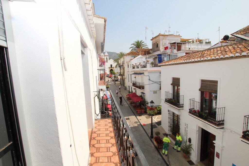 Villa in Marbella, Andalusia, Spain 4 - 12991487