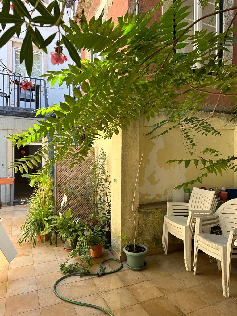 Apartament T2 With Terrace Príncipe Real, Lisboa In Lisbon, Lisbon