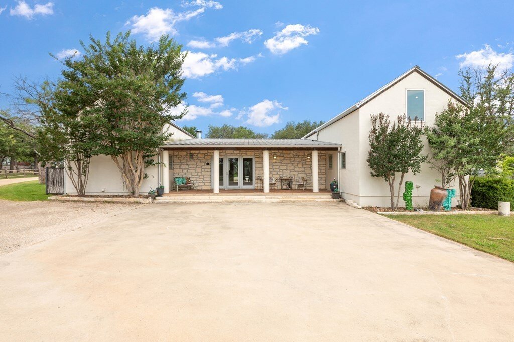 6 Bedrooms Single Family Detached In Fredericksburg, Texas, United
