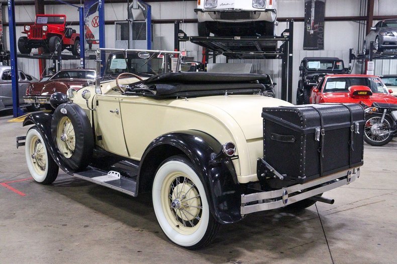 Cabriolet in Grand Rapids, Michigan, United States 3 - 12997663