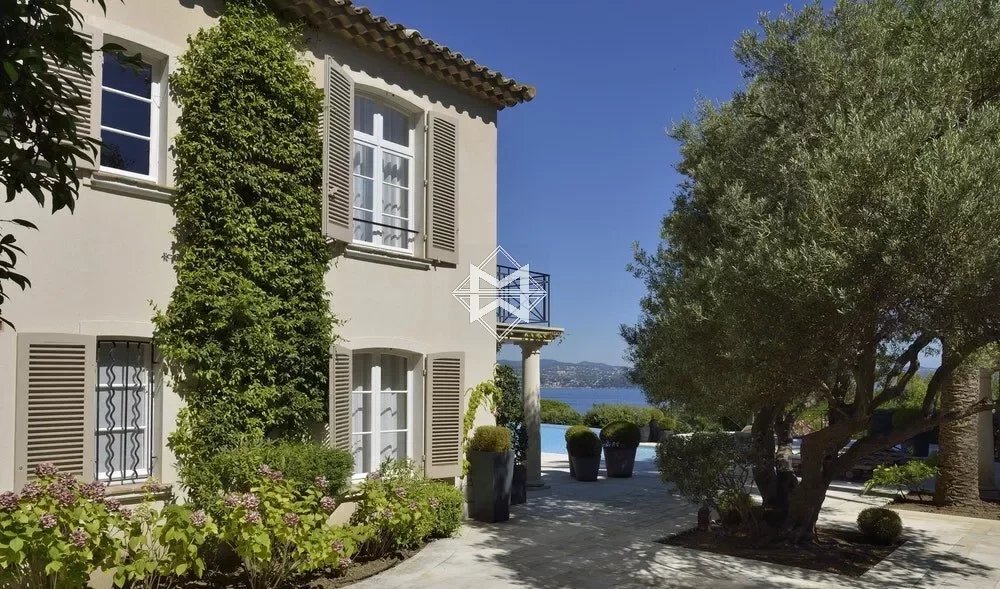 House in Saint-Tropez, Provence-Alpes-Côte d'Azur, France 3 - 10925917