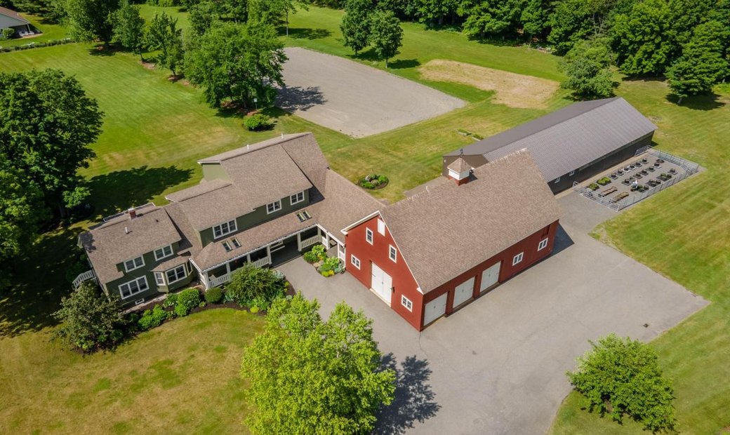4 Bedrooms Single Family Detached In Glenburn, Maine, United States For