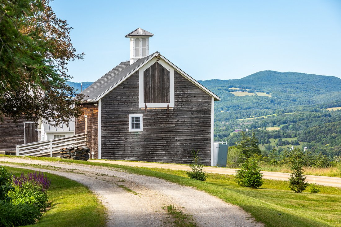 718 Montgomery Road In Pownal, Vermont, United States For Sale (12992978)