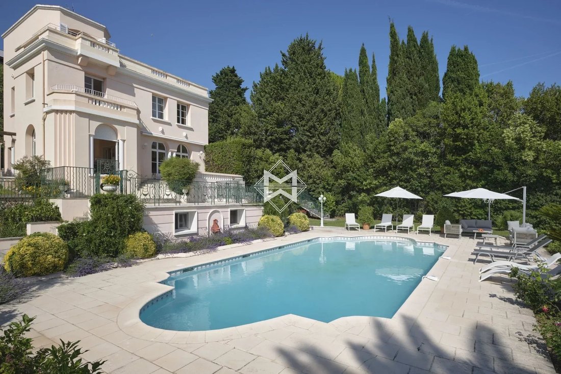 House in Cannes, Provence-Alpes-Côte d'Azur, France 3 - 12995077