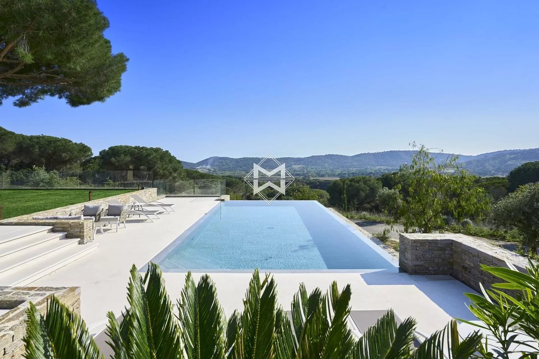Villa in Ramatuelle, Provence-Alpes-Côte d'Azur, France 5 - 10924682