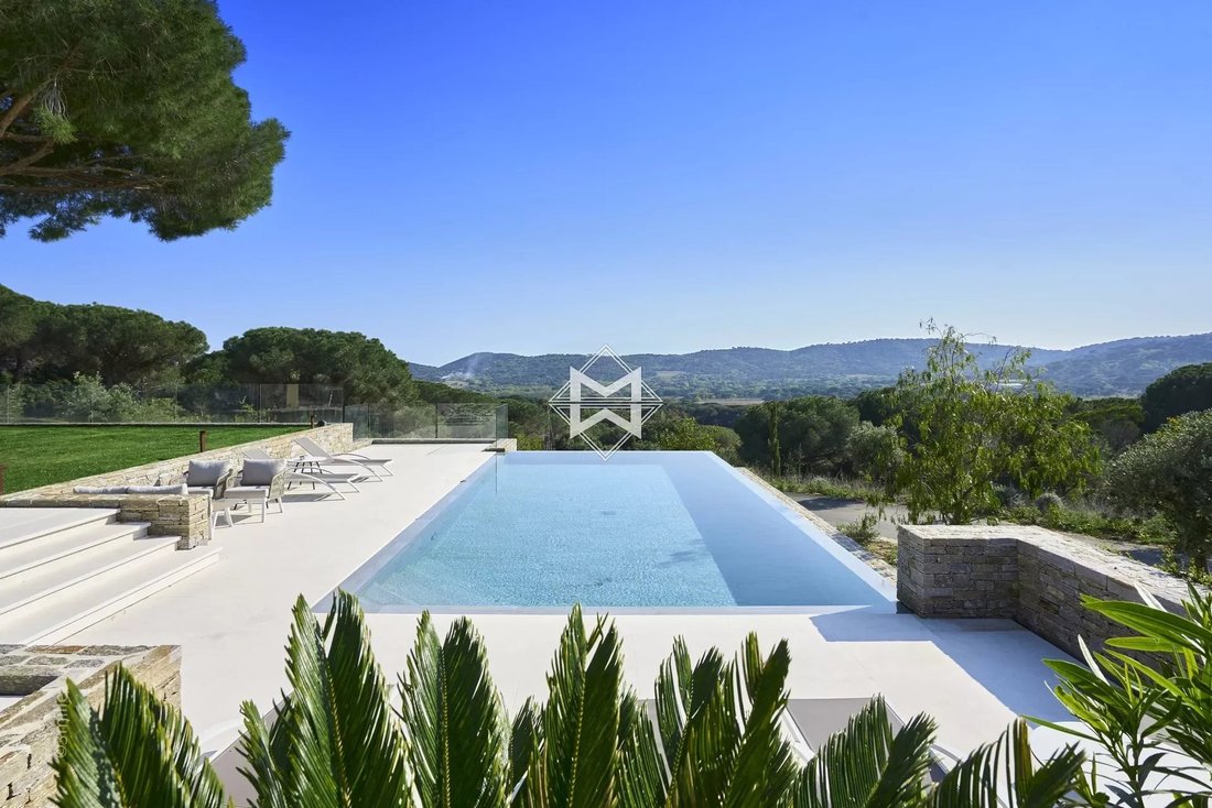Villa in Ramatuelle, Provence-Alpes-Côte d'Azur, France 5 - 10924681