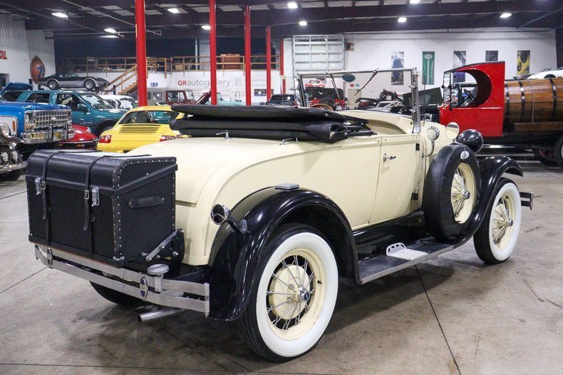 Cabriolet in Grand Rapids, Michigan, United States 5 - 12997663