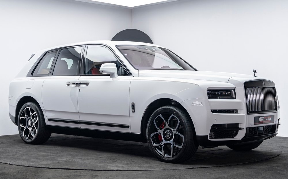 Rent the RollsRoyce Cullinan White car in MonacoVille