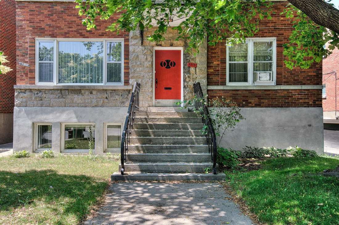 3215 Av. Montréal In Montréal, Quebec, Canada For Sale (12998410)