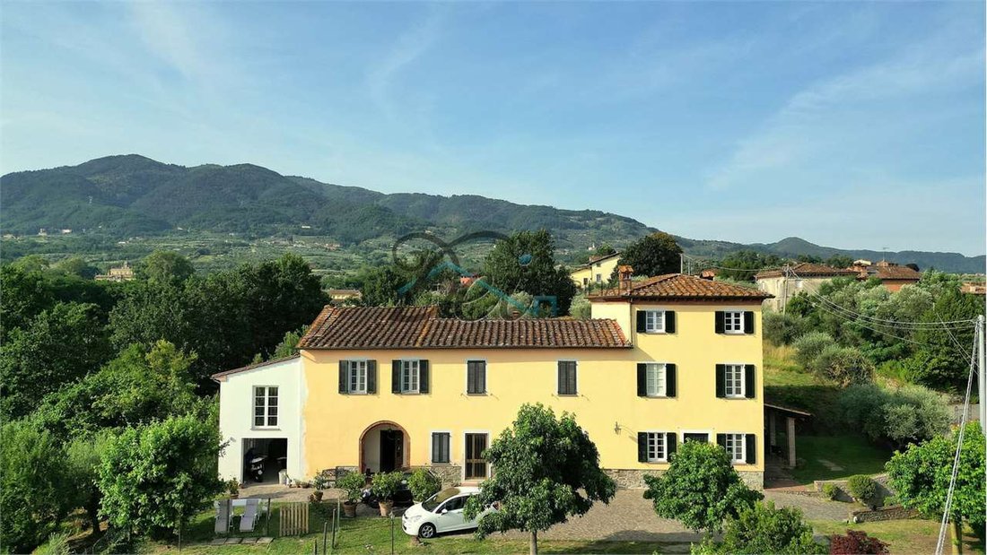 Villa in Camigliano, Capannori, Tuscany 1 - 12994736