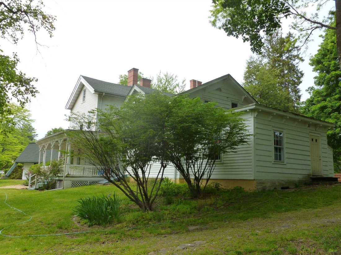 67 S. Randolph, Poughkeepsie City, Ny In Spackenkill, New York, United