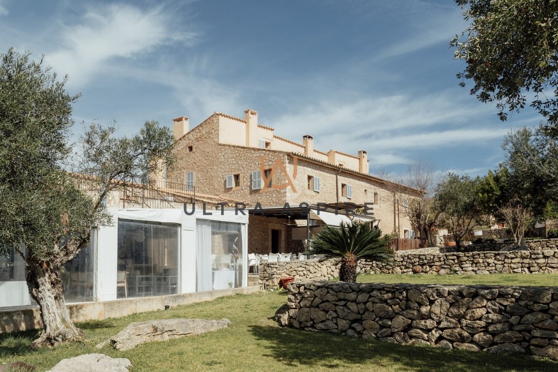 Estate in Son Servera, Balearic Islands, Spain 1 - 12998468