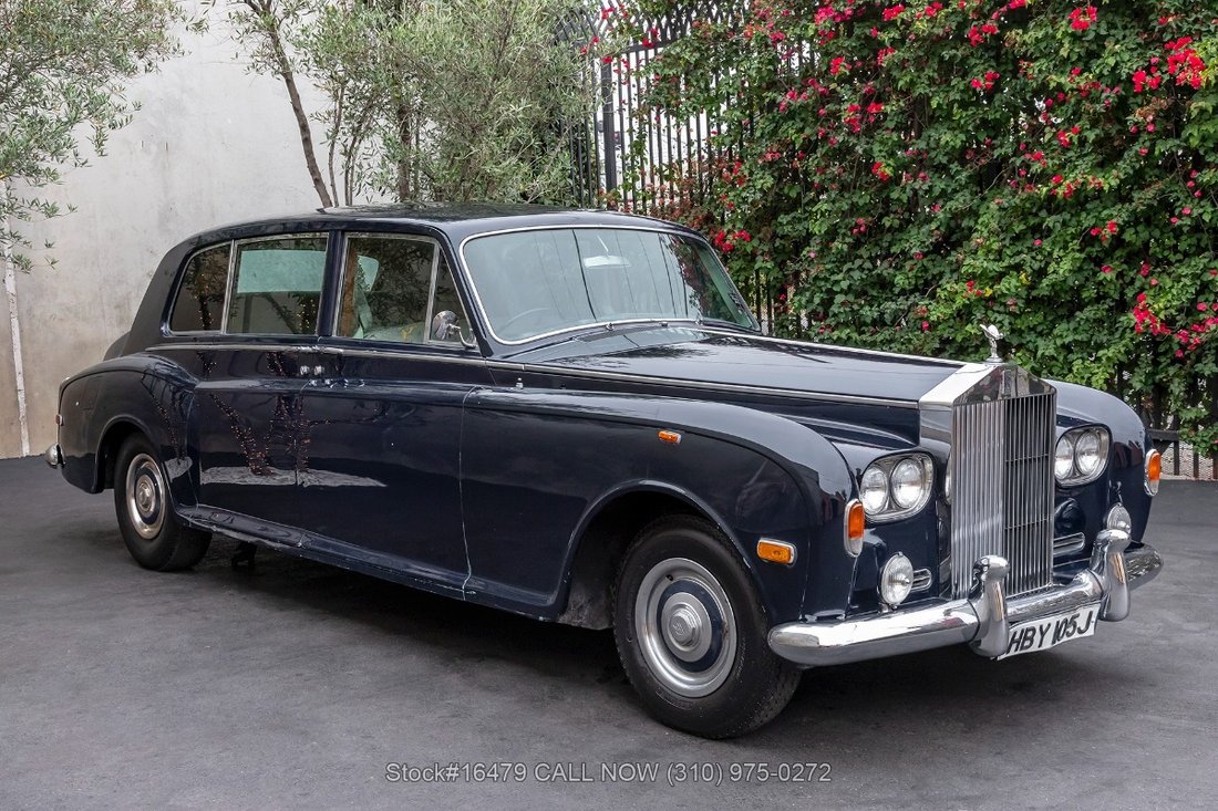 Rolls-Royce Phantom VI Limousine in Los Angeles, CA 3 - 12998935