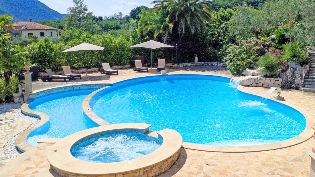 Villa in Atina, Lazio, Lazio, Italy 4 - 12999344