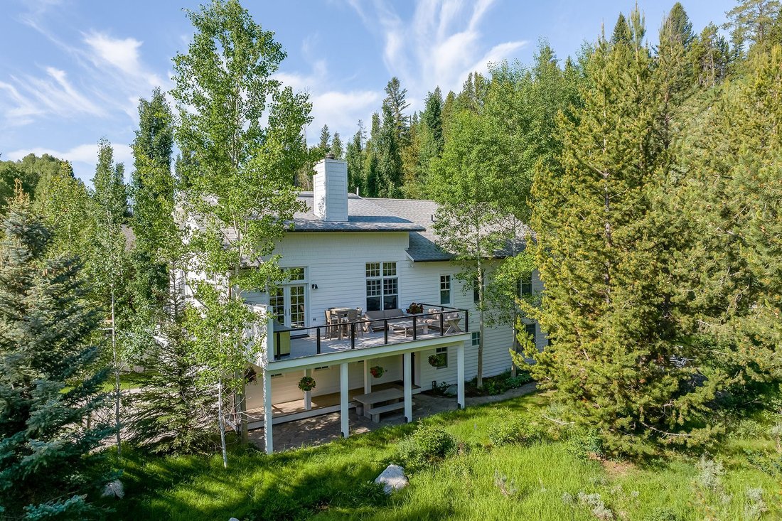 Modern Residence In Wilson In Wilson, Wyoming, United States For Sale