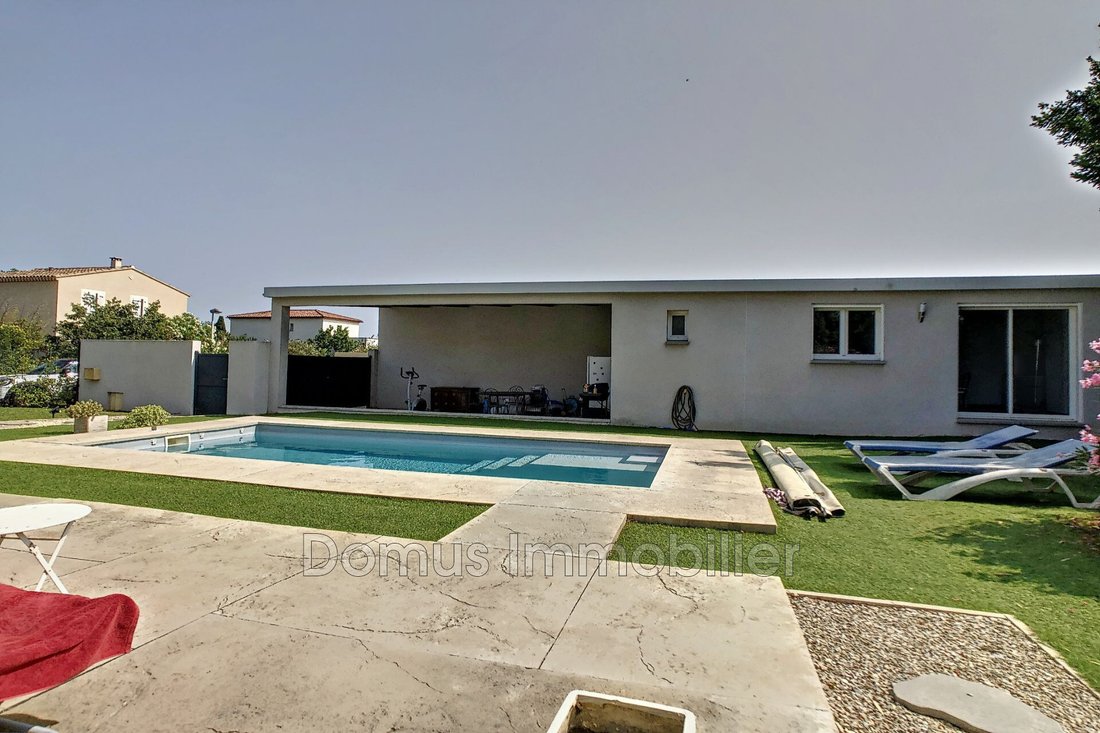 Vente Villa 6 Pièce(s) In Avignon, Provence Alpes Côte D'azur, France