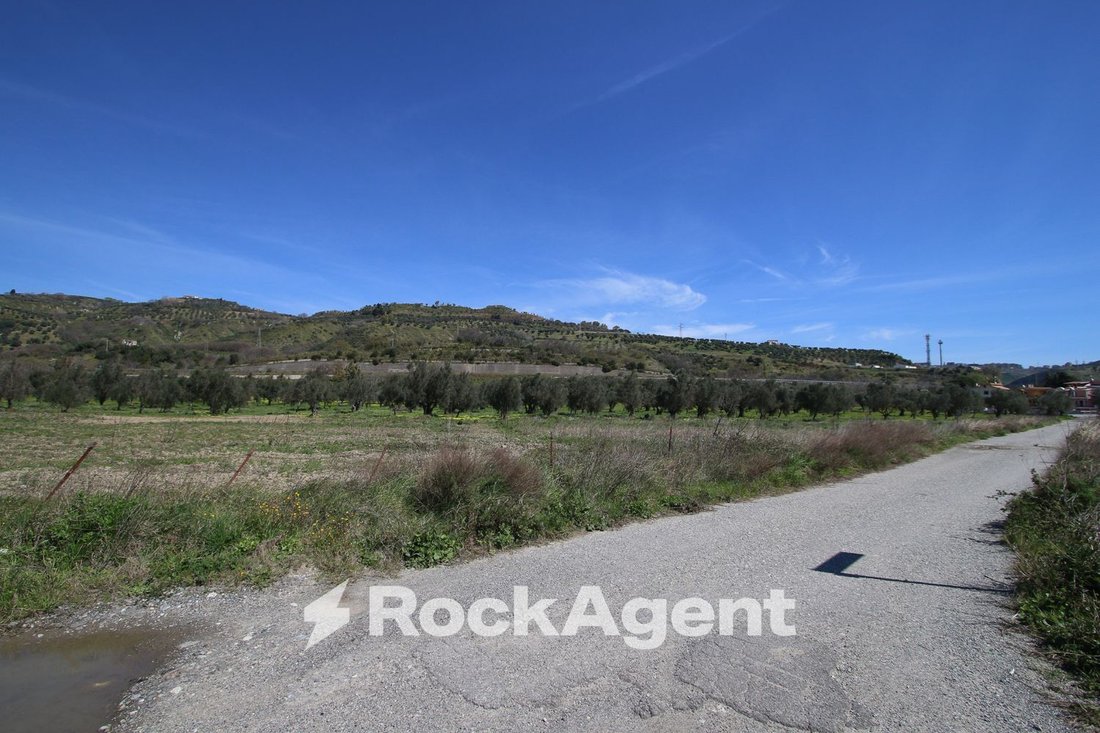 Settingiano Land Urban In Corace, Calabria, Italy For Sale (13000488)