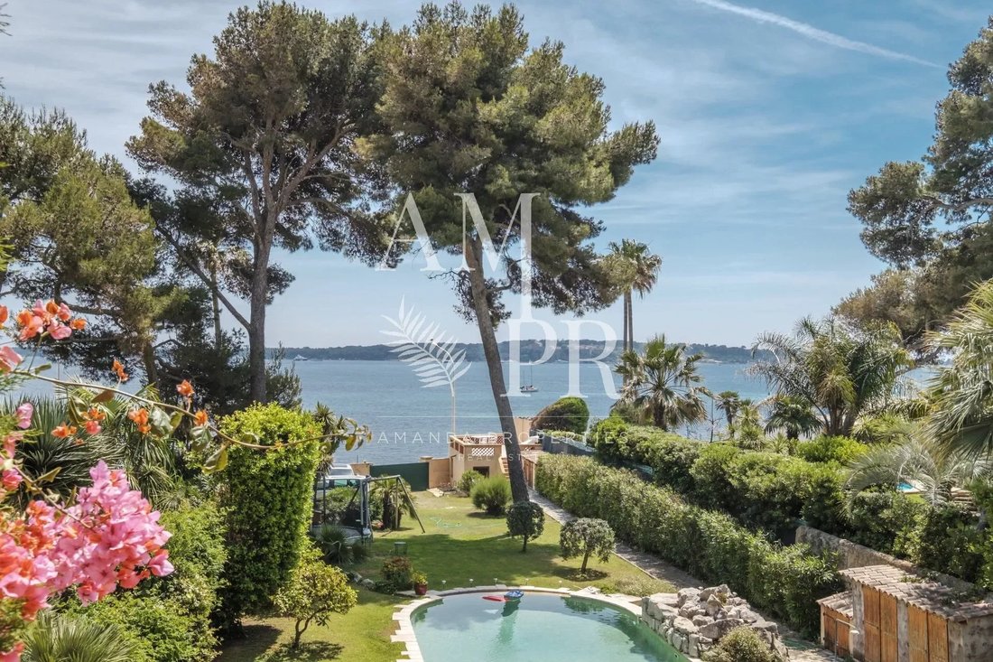 Buying A Rare Waterfront Property In Cannes, Provence Alpes Côte D'azur