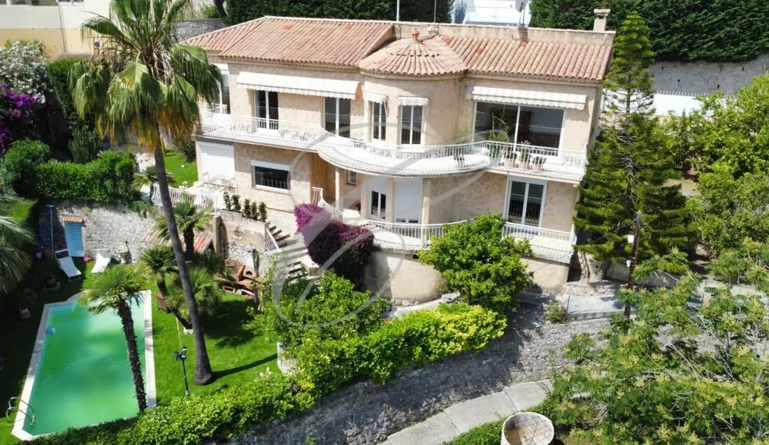 Villa in Roquebrune-Cap-Martin, Provence-Alpes-Côte d'Azur, France 3 - 12935329