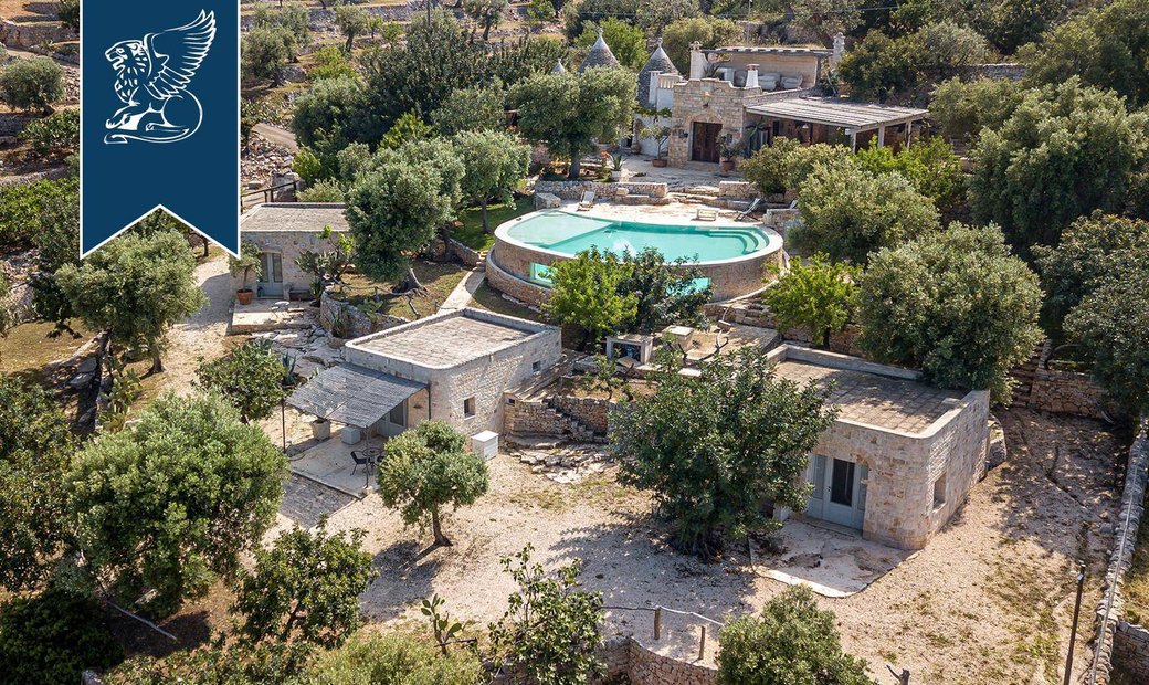 Luxury Villa For Sale In Monopoli In Monopoli, Apulia, Italy For Sale