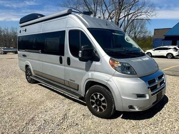 Winnebago Travato For Sale In Arkansas, United States | JamesEdition