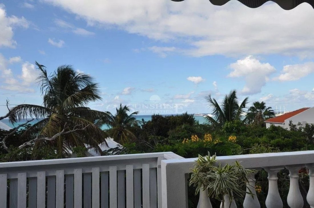 Pelican With Private Laps Pool In Cole Bay, Sint Maarten For Sale