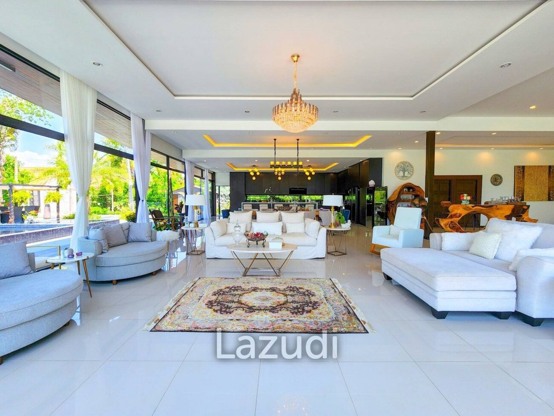Villa in Pattaya City, Chon Buri, Thailand 5 - 13001035