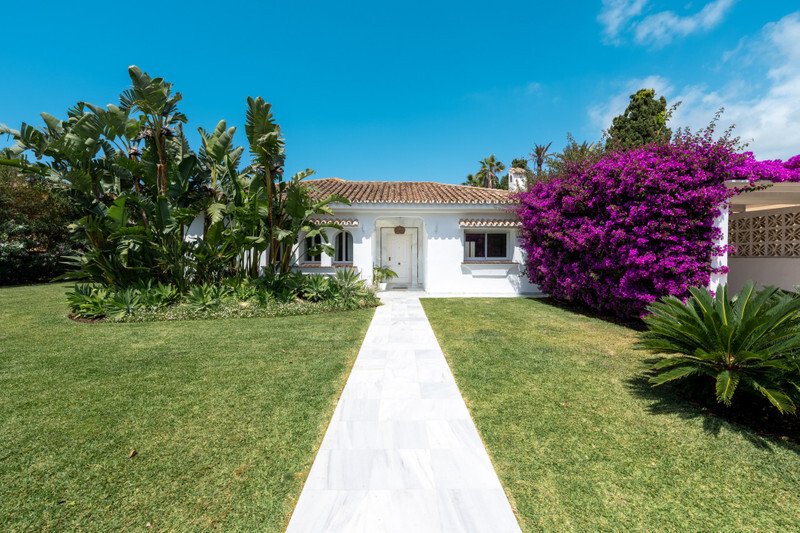 Stunning One Floor Villa Located In Marbesa In Marbella, Andalusia ...