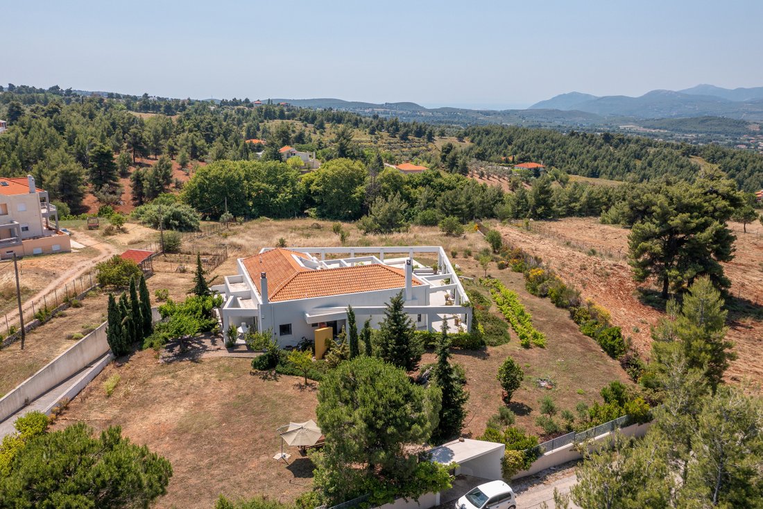 Villa in Oropos, Attica, Greece 1 - 13001926