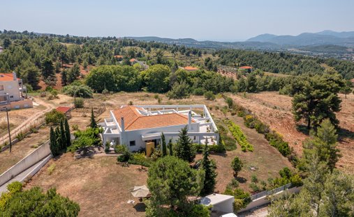 Villa in Oropos, Attica, Greece 1