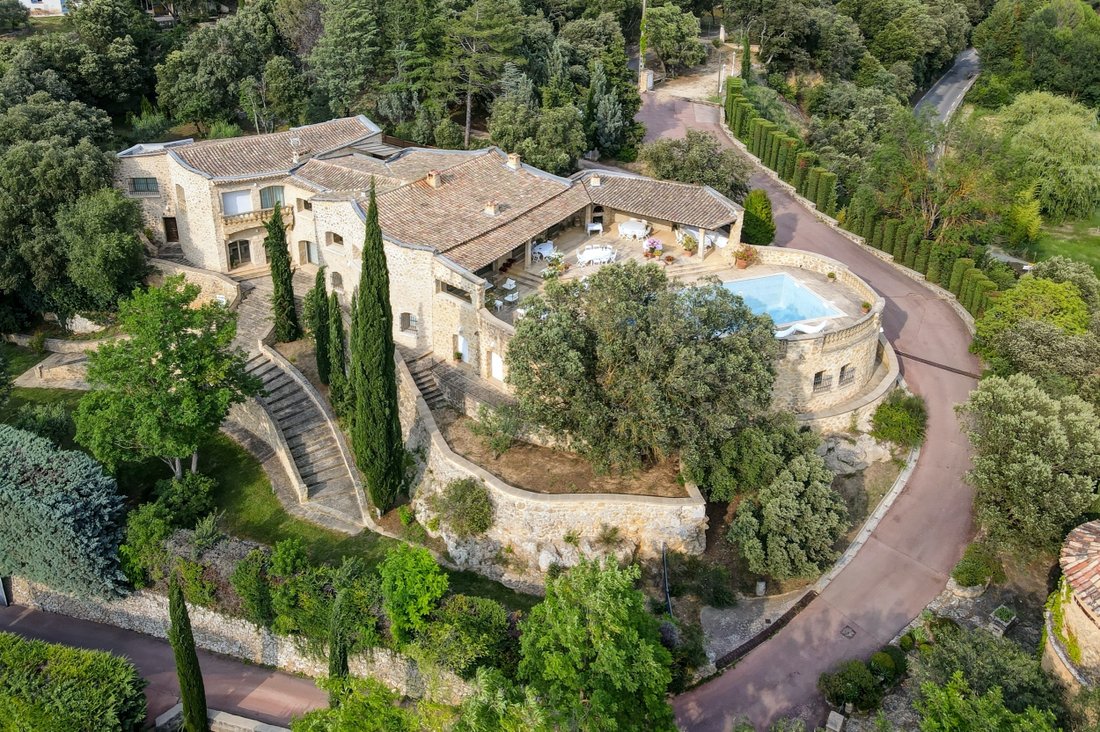 Stone Castle In Saint Antonin Sur Bayon, Provence Alpes Côte D'azur