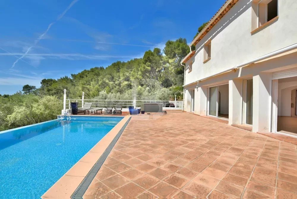 Villa For Sale With Panoramic Sea In Toulon, Provence Alpes Côte D'azur, France For Sale (13002419)