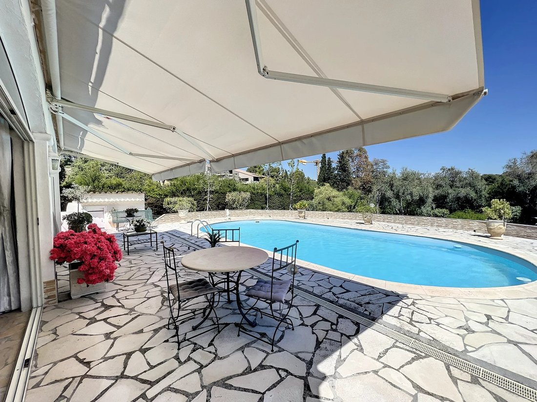 House in Mougins, Provence-Alpes-Côte d'Azur, France 1 - 13003832
