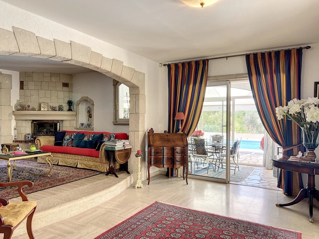House in Mougins, Provence-Alpes-Côte d'Azur, France 3 - 13003832