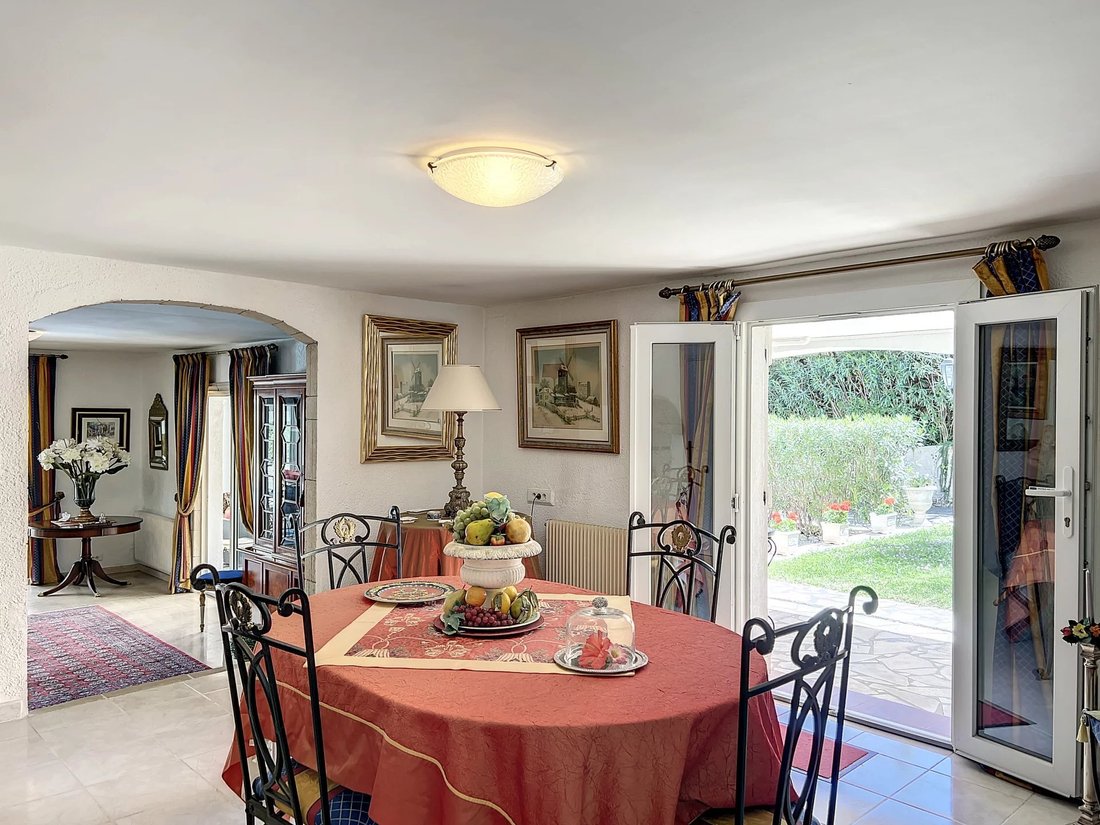 House in Mougins, Provence-Alpes-Côte d'Azur, France 5 - 13003832