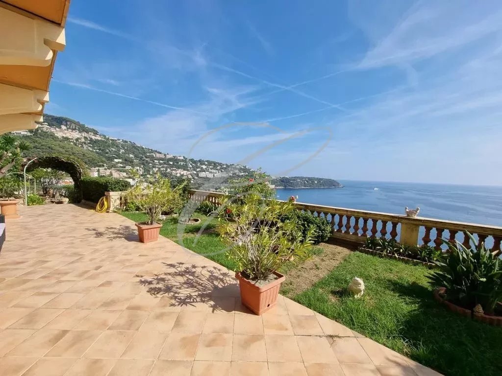 Villa in Roquebrune-Cap-Martin, Provence-Alpes-Côte d'Azur, France 1 - 13004264