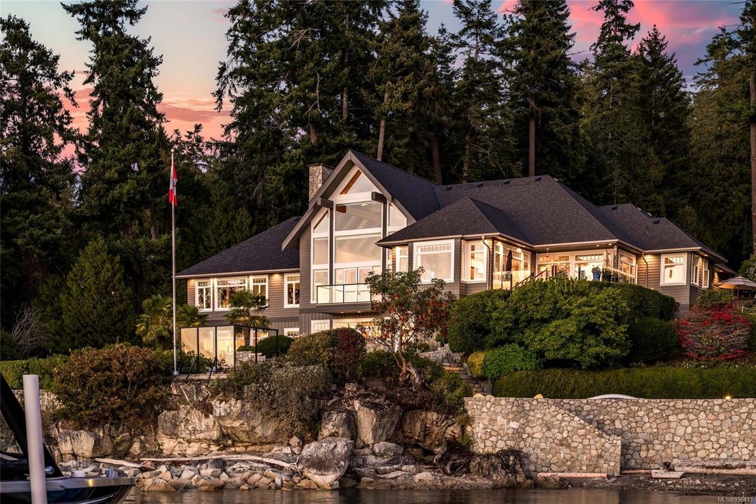 8338 West Saanich Rd, Central Saanich, In Saanichton, British Columbia