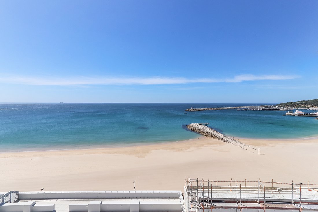 Duplex With Rooftop, Ocean Front In Sesimbra, Setubal, Portugal For